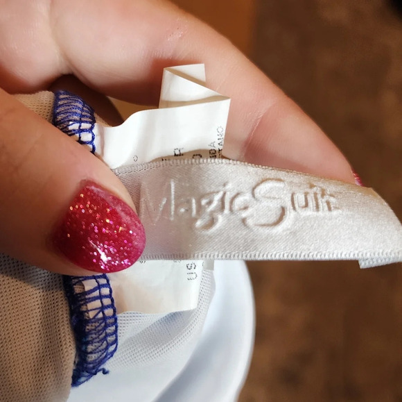 NWT Magicsuit by Miraclesuit ruched blue one peice swimsuit. Size 10 - Picture 6 of 13